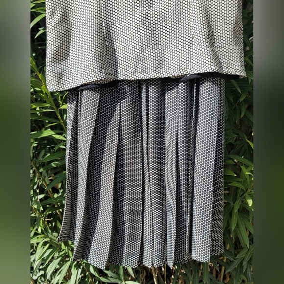 PRISTINE 90s Lady Di style her fave Polka Dot pleated skirt 2 pc suit dress - Picture 4 of 16